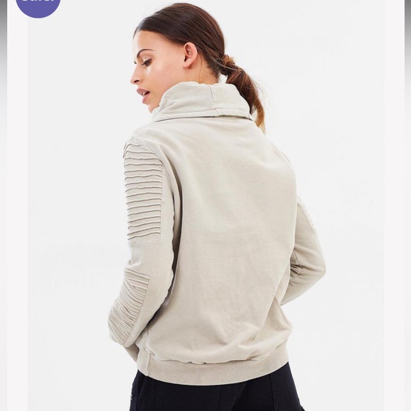 Nana Judy Adeline Funnel Neck Cropped Sweatshirt - Picture 14 of 15